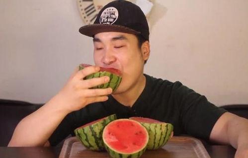 青海网红吃瓜事件真相揭秘,揭秘背后真相与争议